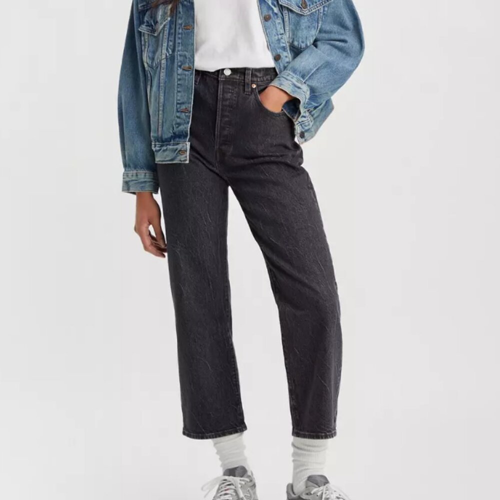 Ribcage Straight Ankle Jeans